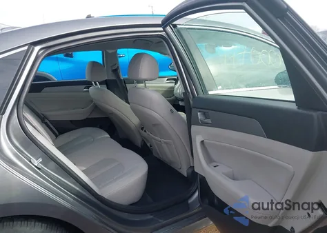 2019 Hyundai Sonata Sel z USA, uszkodzony, nr VIN 5NPE34AFXKH809969